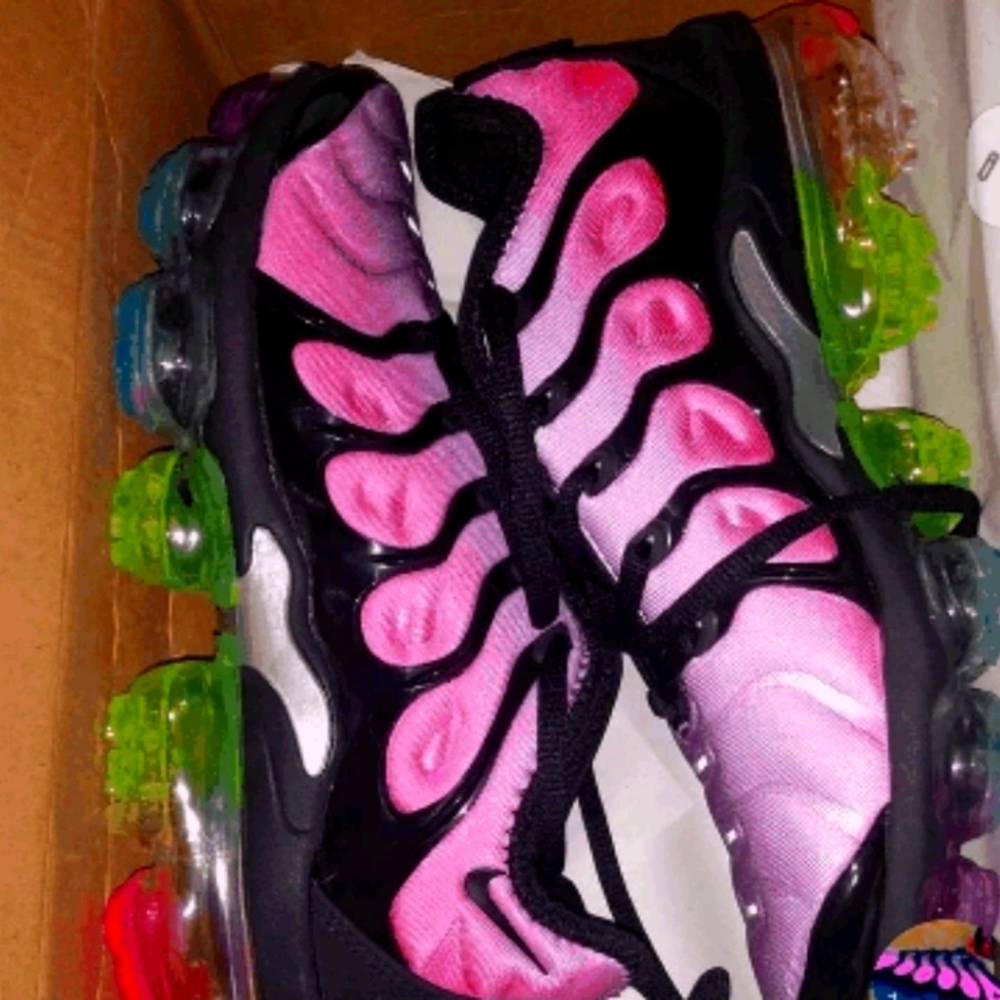Nike Air Vapormax Plus's -Be True Edition
